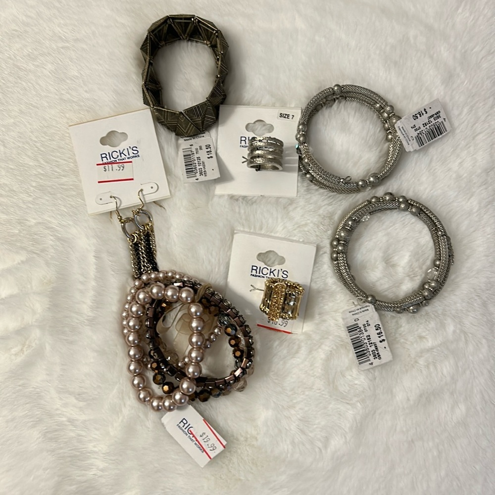 NWT Jewelry Lot Ricki’s